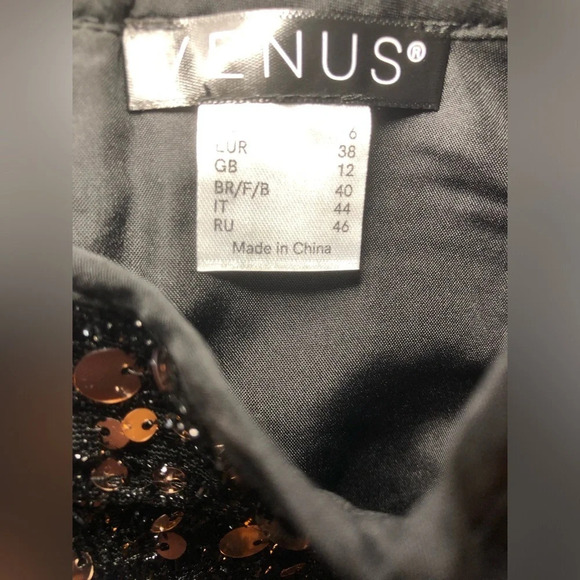 Sleeveless Sequin Crop top - Picture 5 of 12